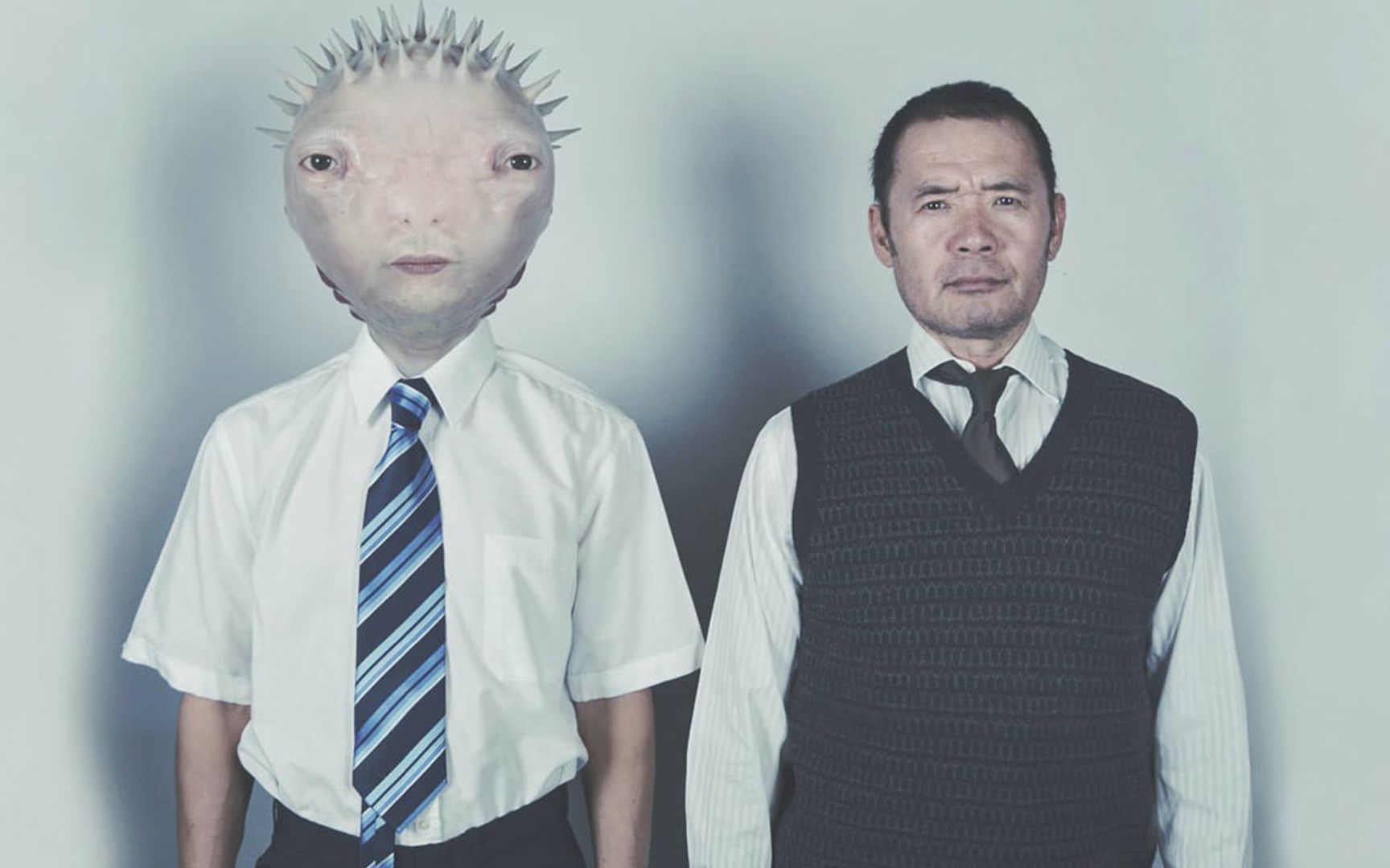 日本小众奇幻片,当你的同事变成"河豚人",你会不会歧视他?