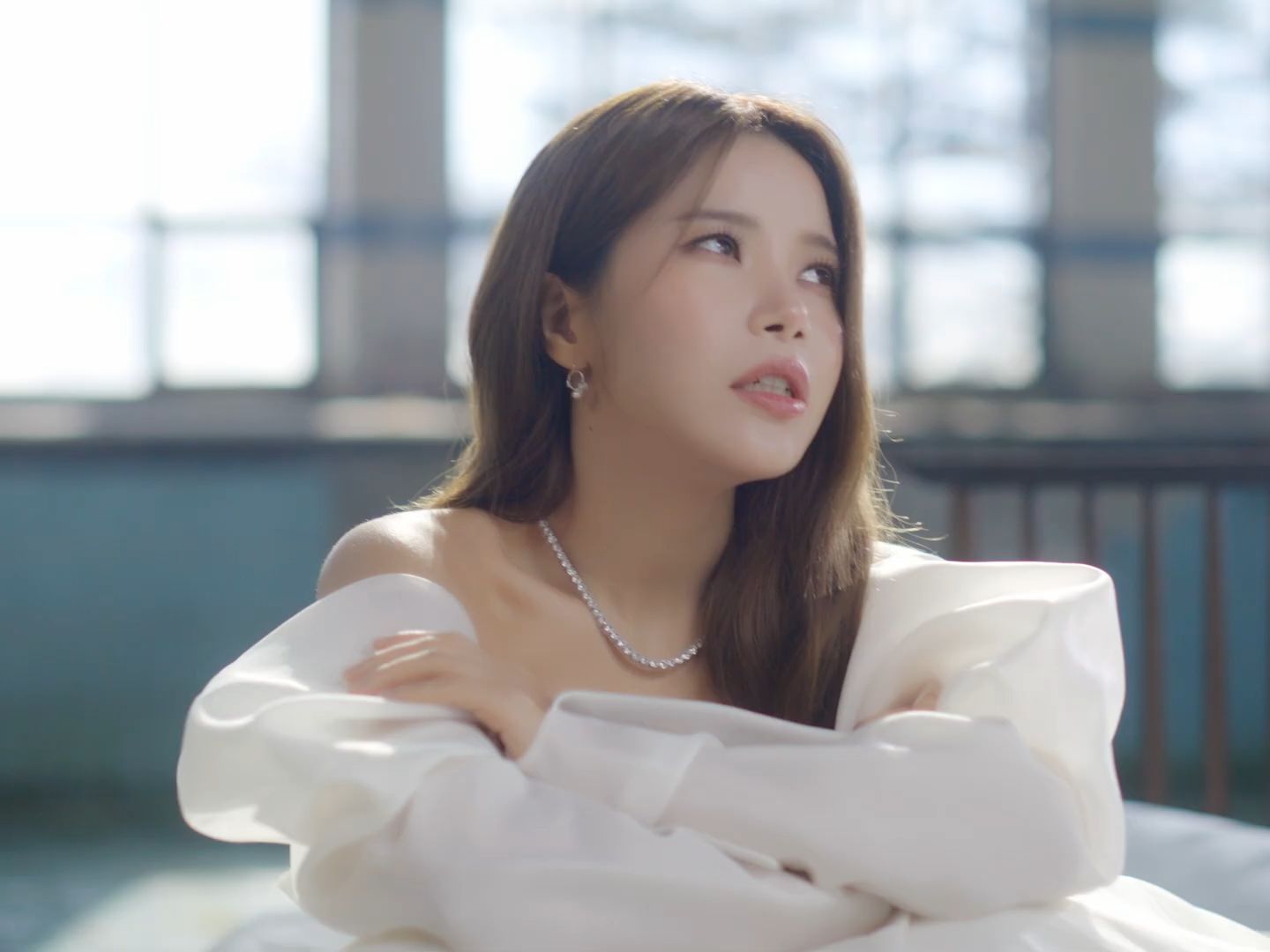 mamamoo颂乐solar《love has gone》mv