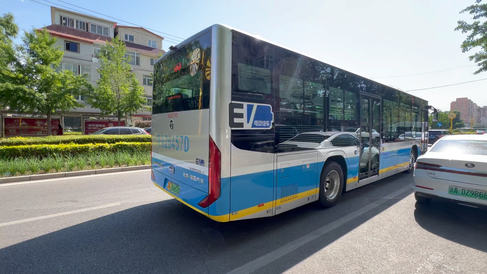 北京55路bj6119evca-n出祁家豁子站