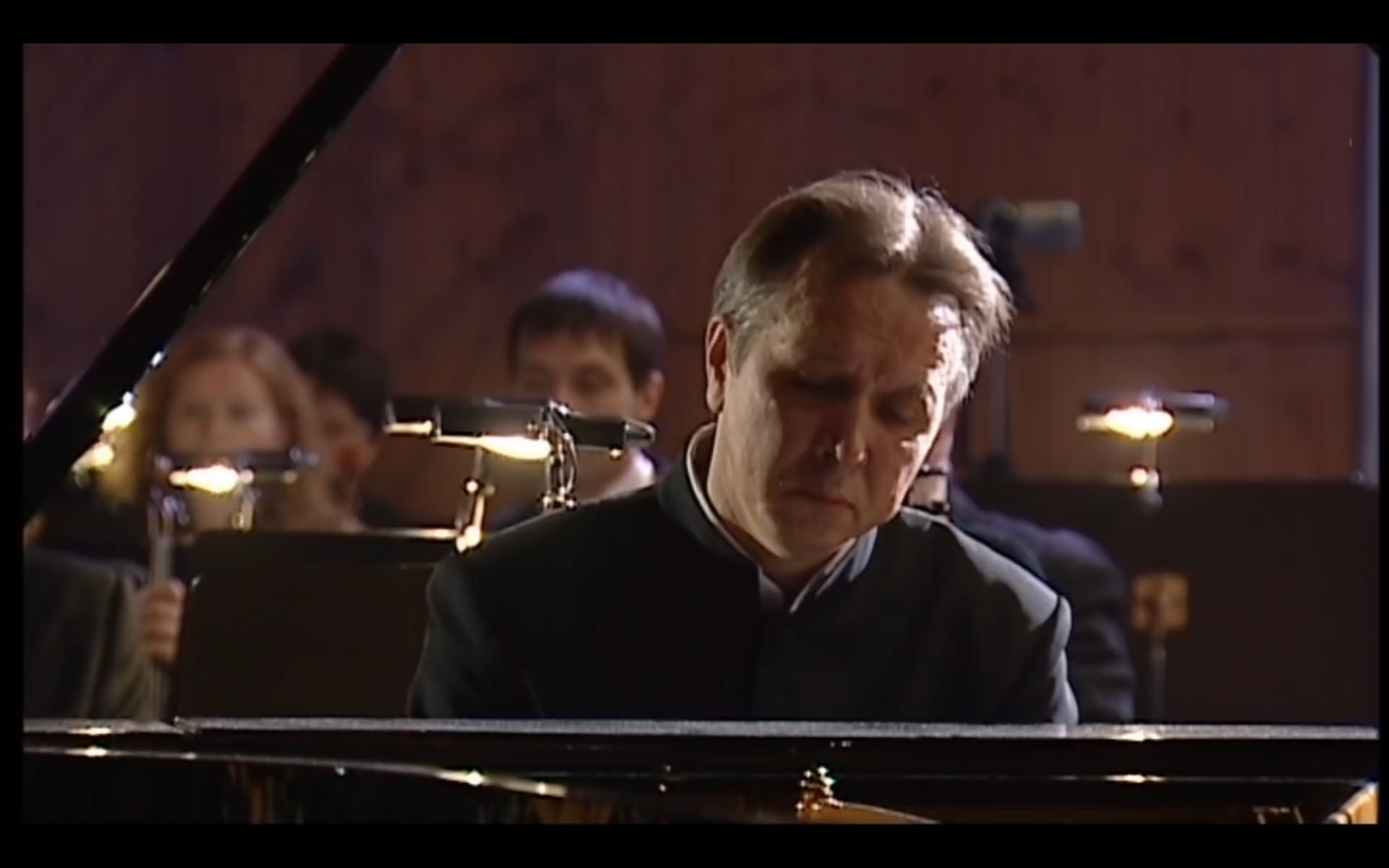 [图]普列特涅夫 演奏 贝多芬第四钢琴协奏曲 Mikhail Pletnev/RNO plays Beethoven Piano Concerto No. 4