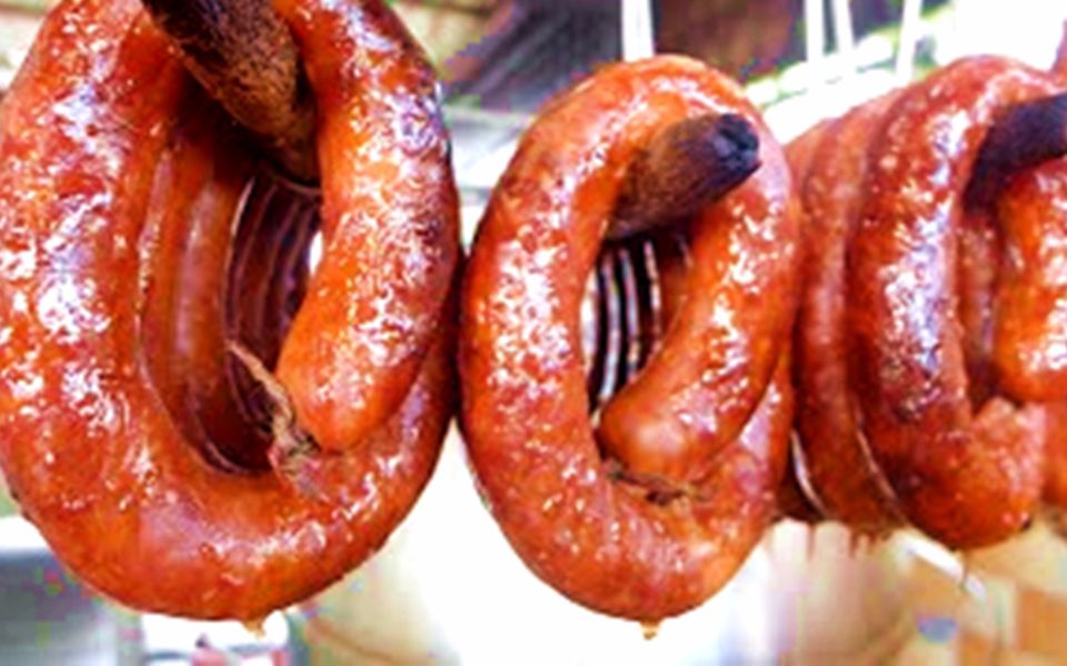 深入后厨【偷师】-马来西亚吉隆坡【档口第二代】【特制烧肠 】_哔哩