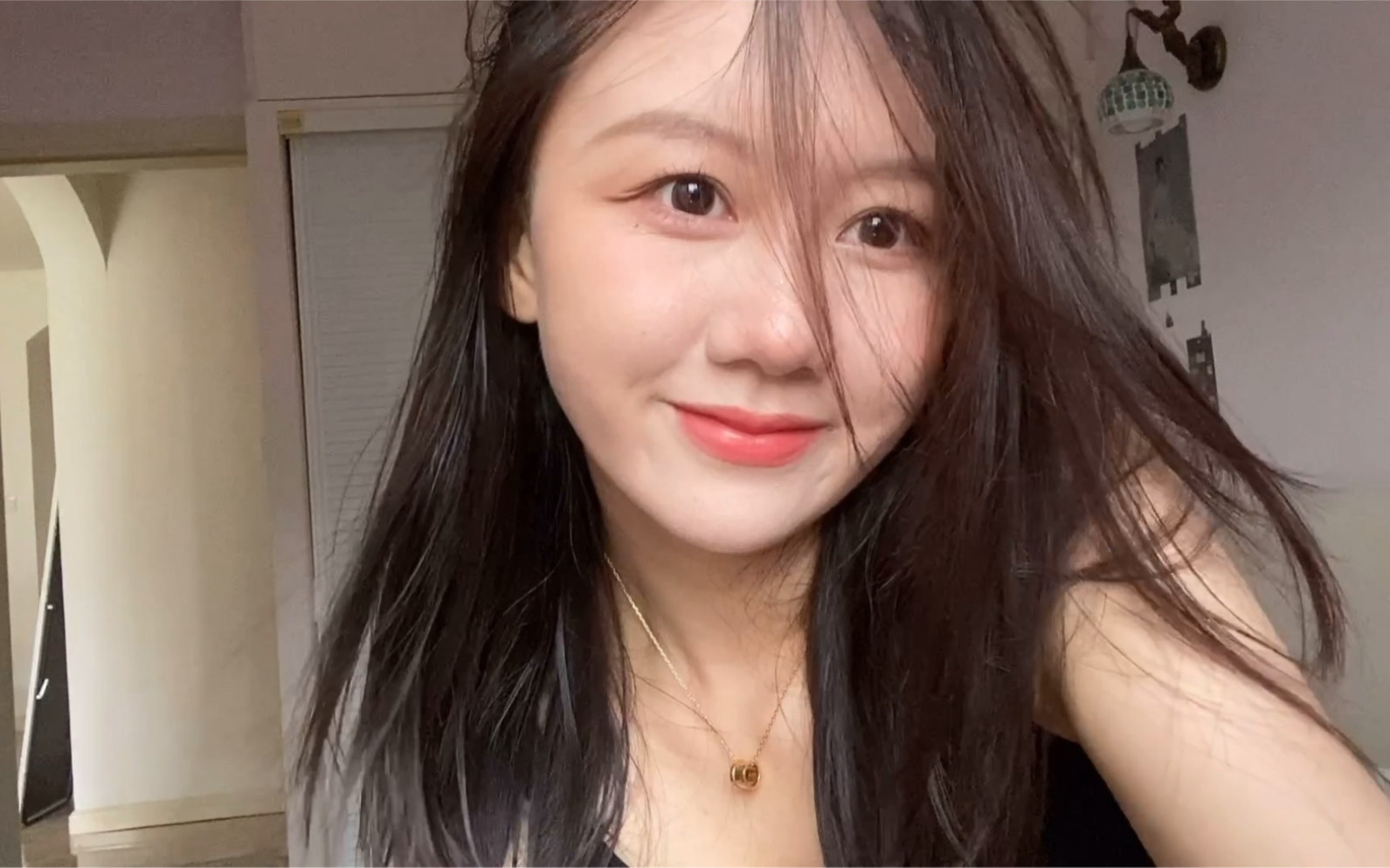 肉脸女生-化妆换头大法!