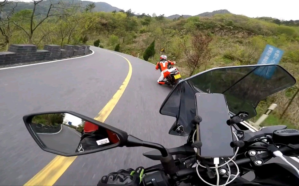 ktm790 390 z400激情跑山压弯磨膝