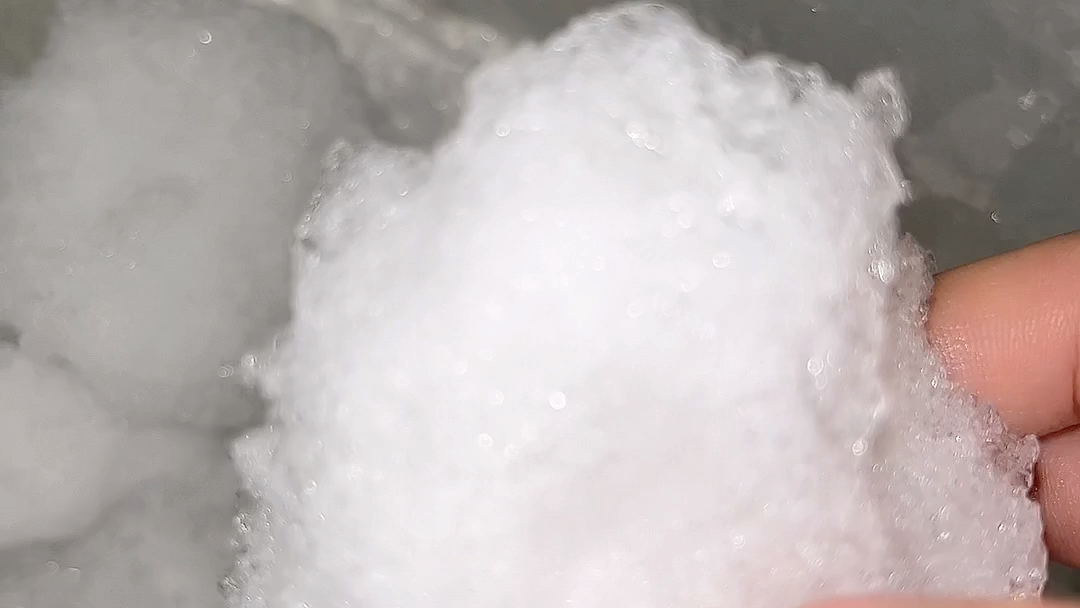 这一大块雪花酥冰真不错 好脆好好吃