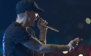 Download Video: 给我力量吧！Eminem 正能量热单not afraid  live现场版！！