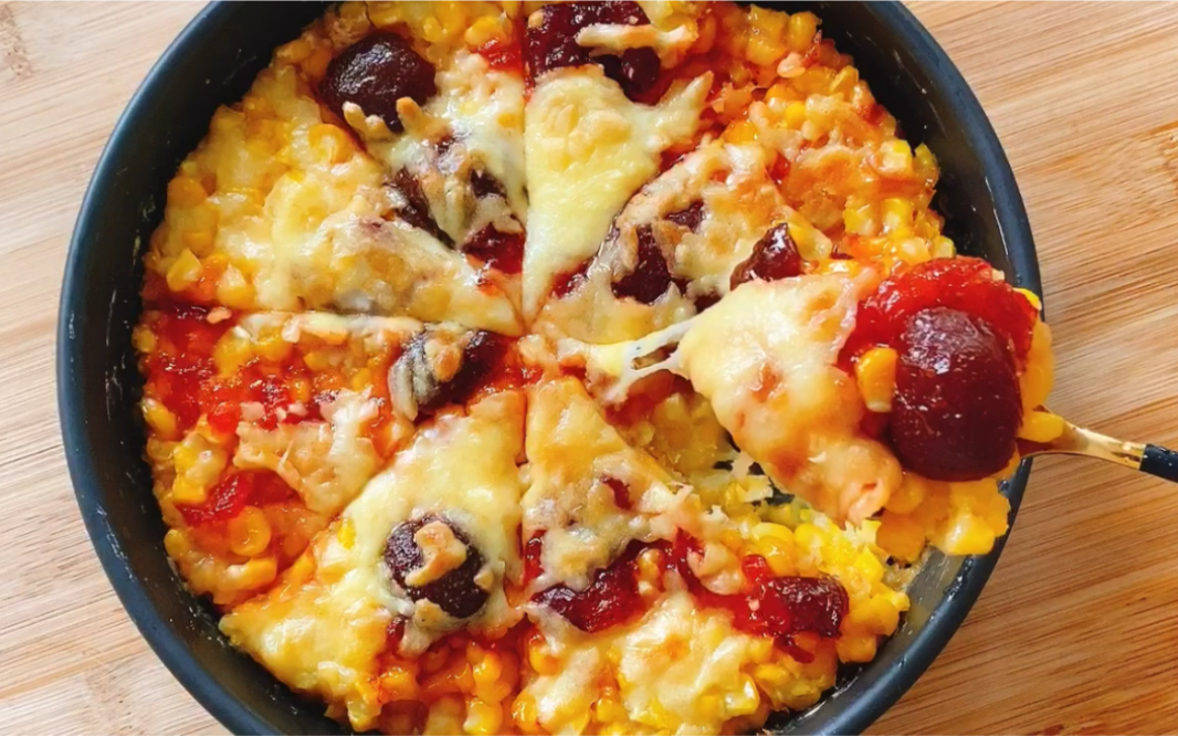 水果酱玉米披萨:俩根鲜玉米一个鸡蛋自制甜香披萨,小朋友抢着吃