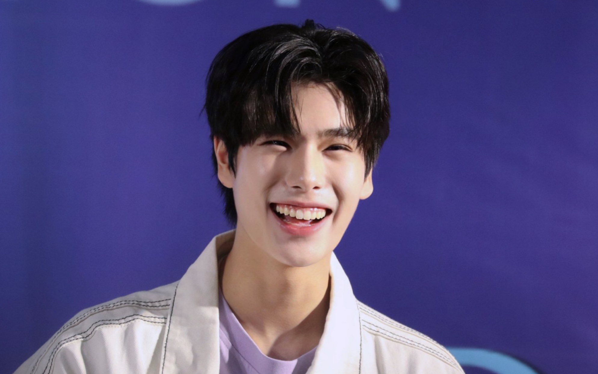 【phuwintang】现场清唱中文版living for you(附赠宝宝的可爱笑声)