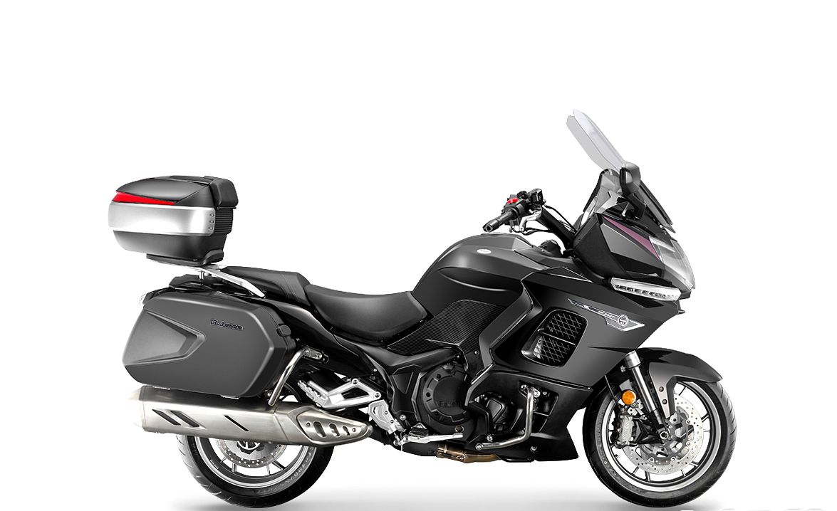 贝纳利1200gt旅行摩托车摩博会实拍(片尾多款摩托车展示)@转转车市