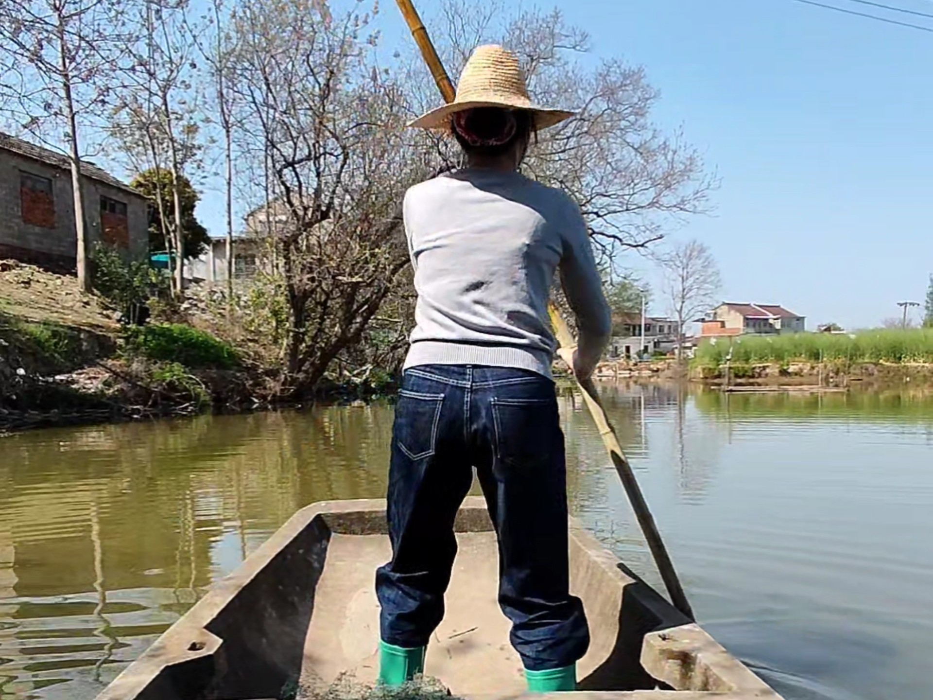 竹篙撑船纯享版,开始理解钓鱼佬