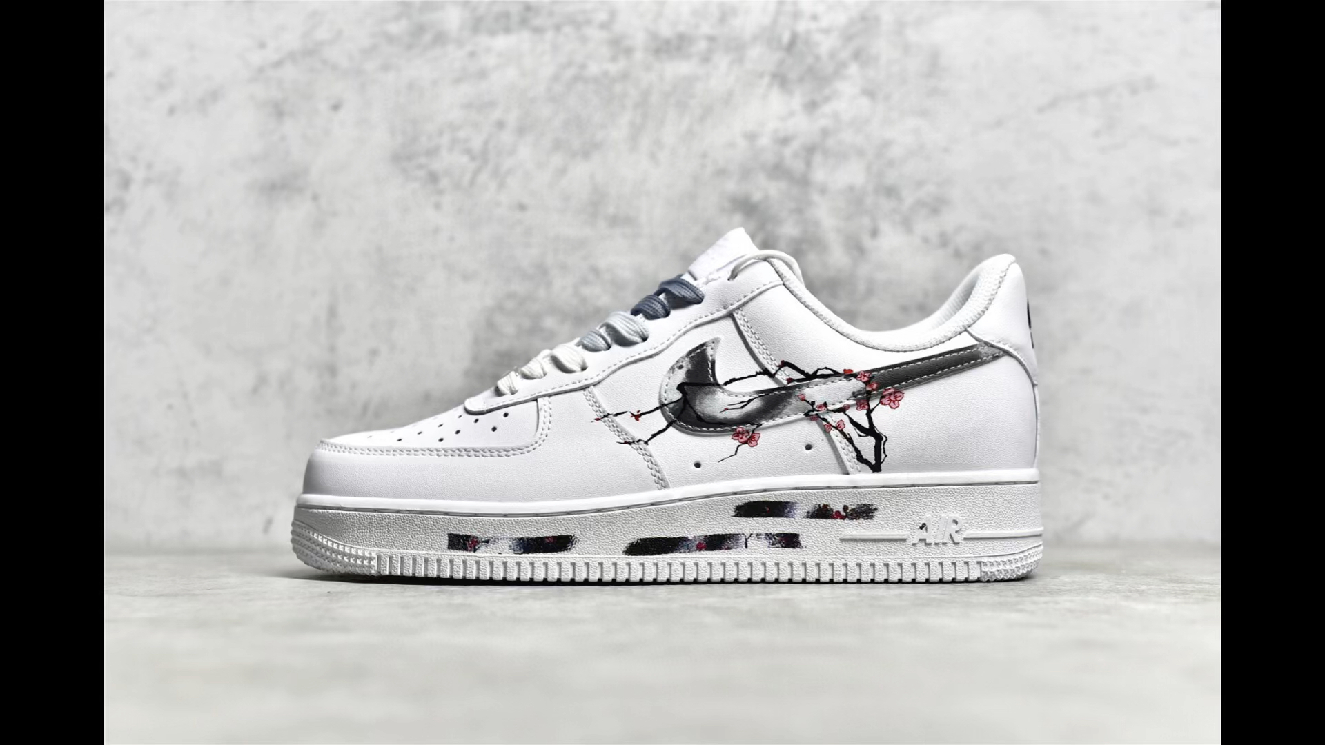 耐克 nike air force 1 空军一号 梅花涂鸦低帮运动鞋货号cw2288-111