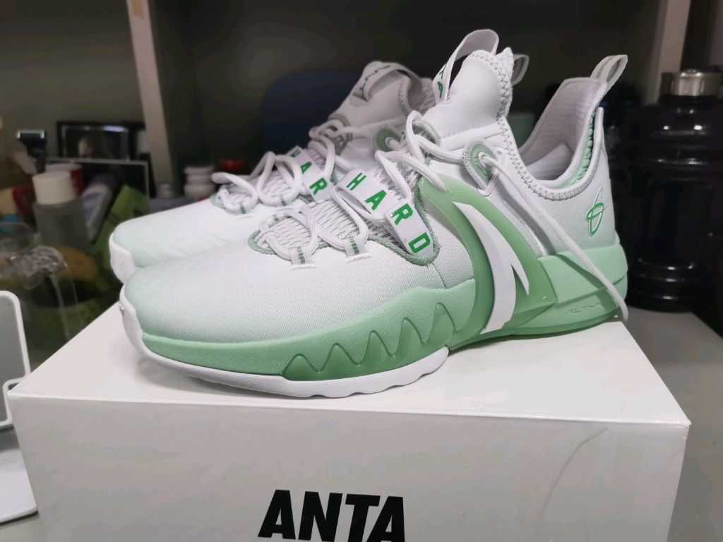 每日开箱—安踏海沃德二代