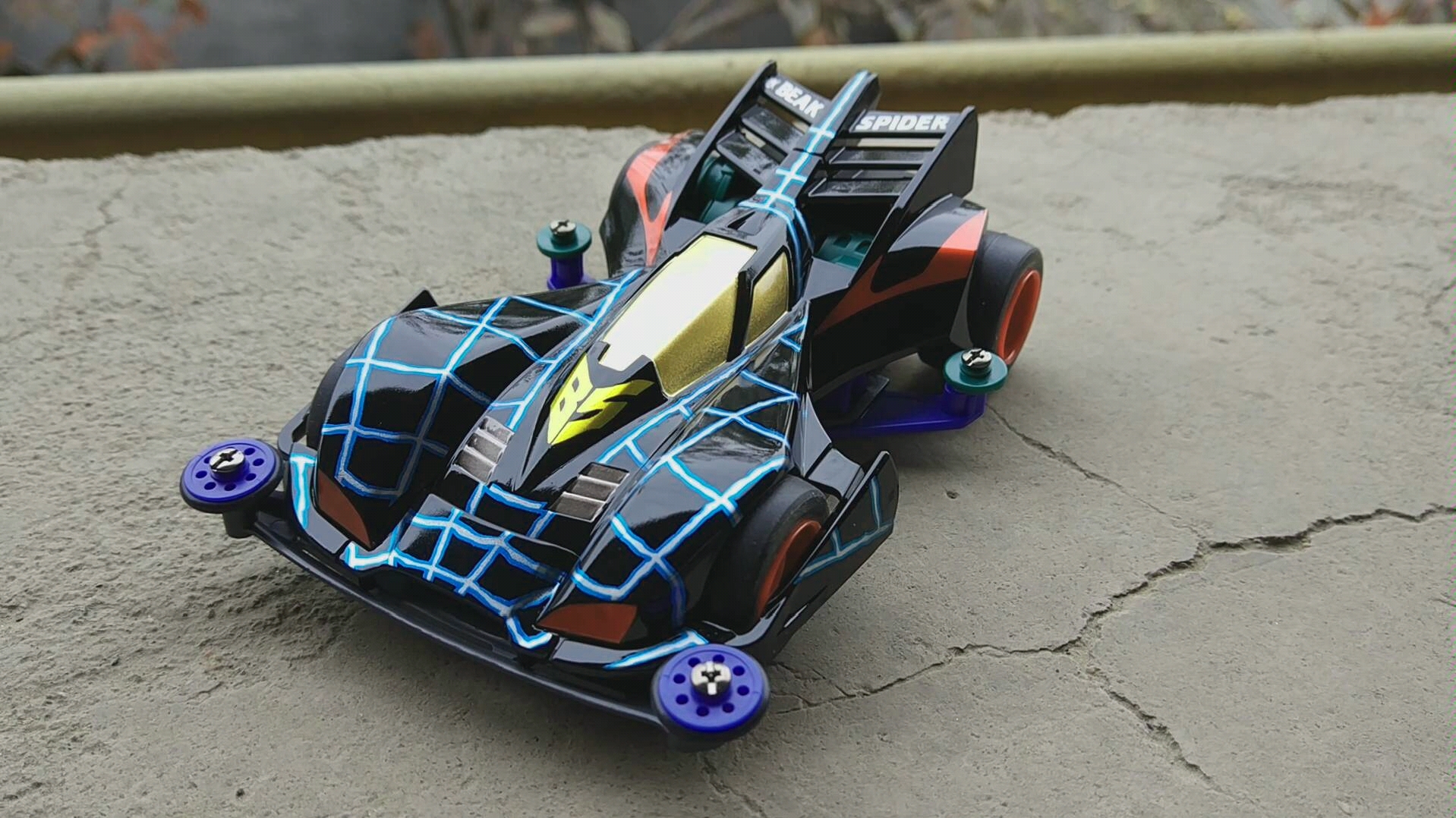 四驱车黑蜘蛛全喷漆