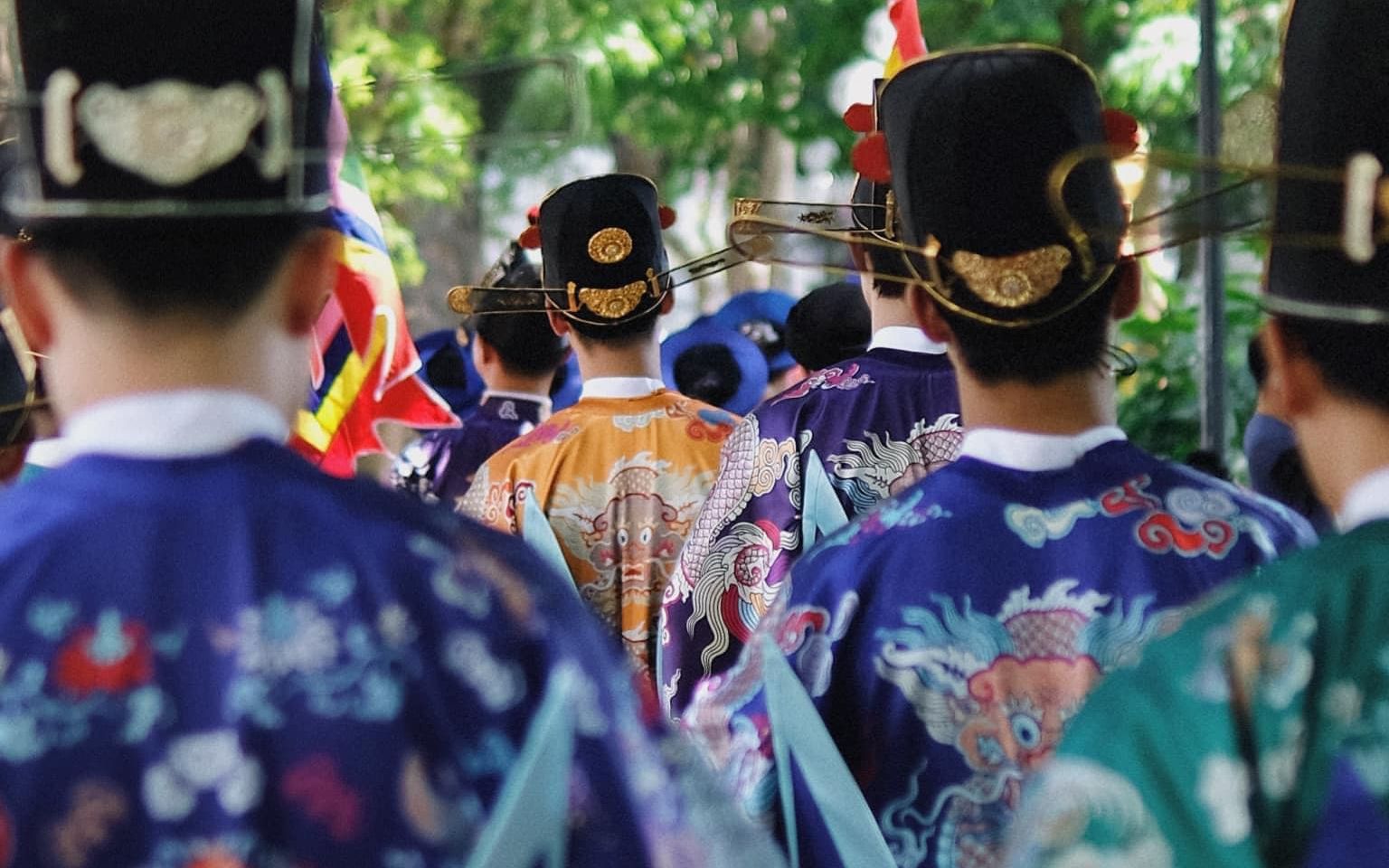 [图](中文字幕) 古装越服视频【百花步行】