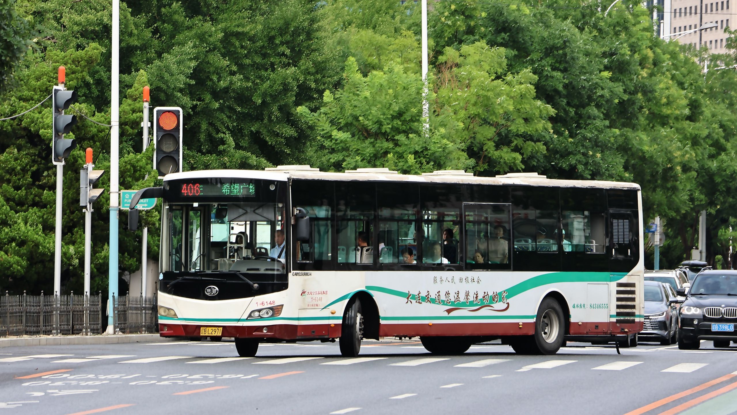 大连公交406路一汽解放ca6125urn34