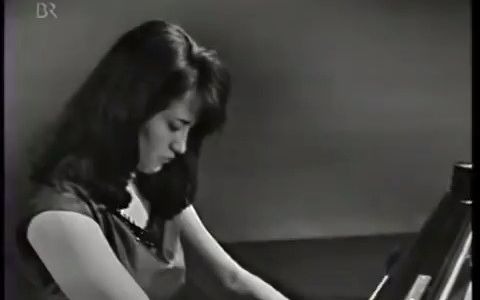 [图]原帧 阿格里奇演奏李斯特匈牙利狂想曲6号Liszt, Hungarian Rhapsody No.6, Martha Argerich 1966