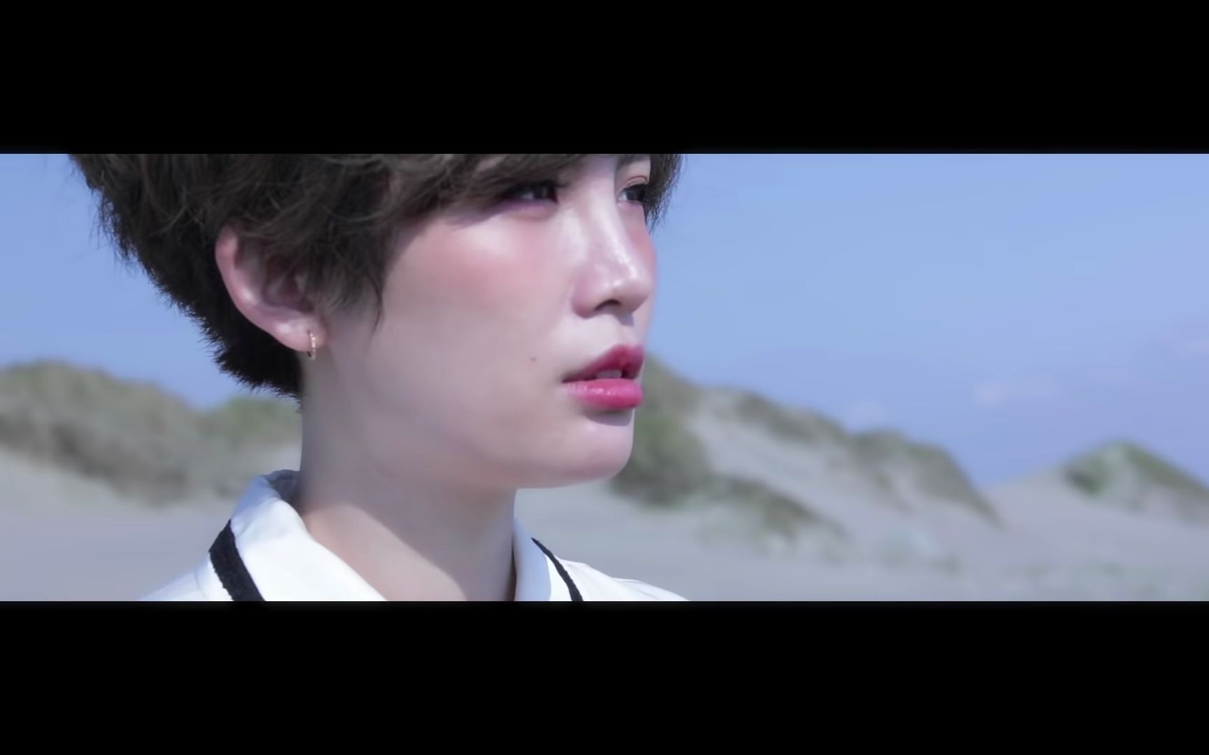 魏如萱 waa wei [ 一萬個不回頭的方法 ten thousand ] official