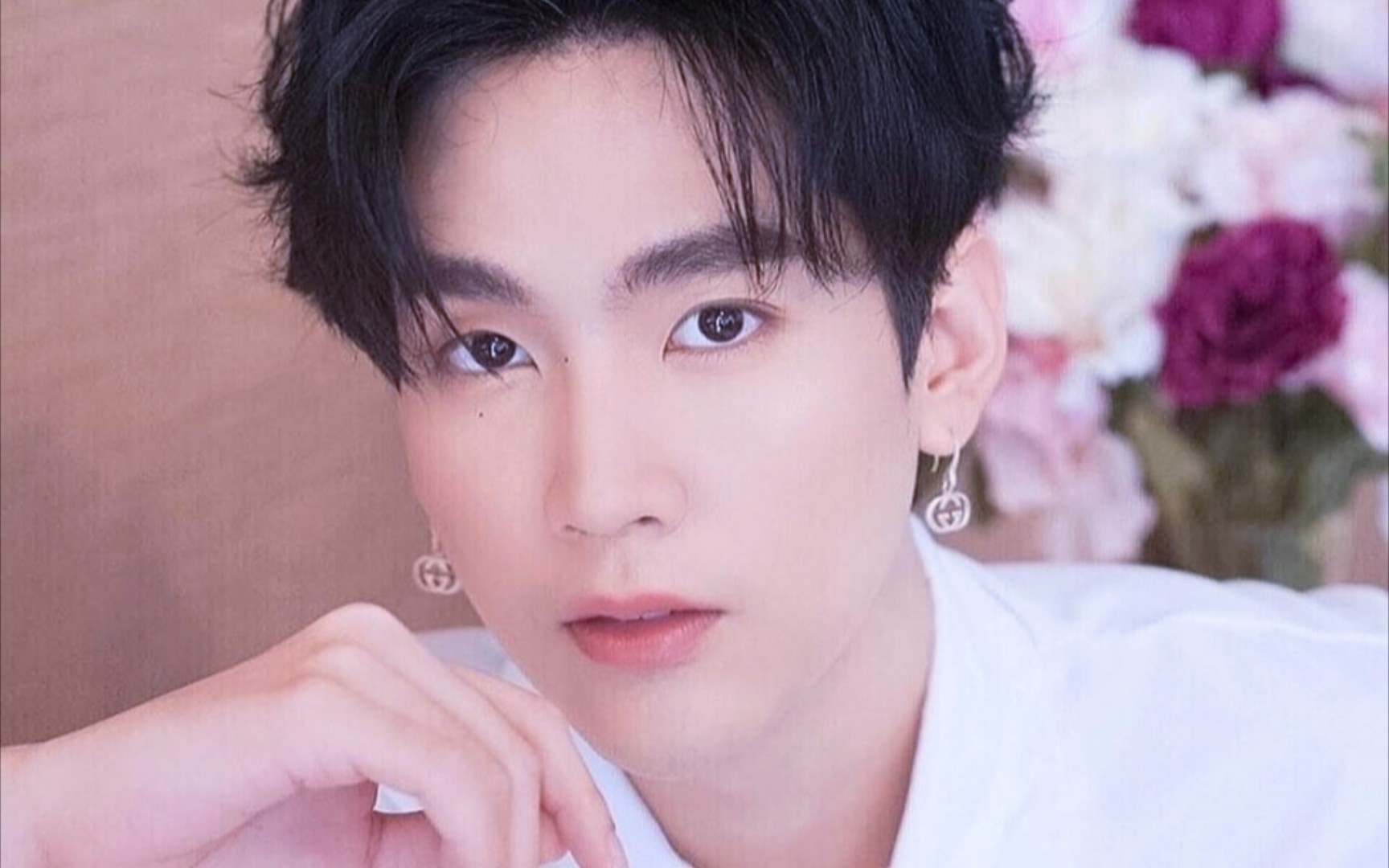 【kimmon】少爷美图走一波,又萌又帅!好精致的男人啊,抱走