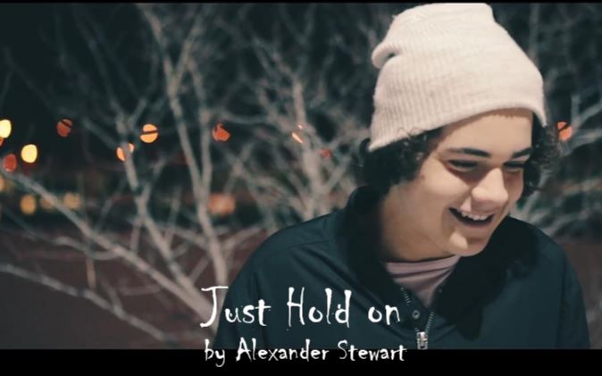 [图]【 Alexander Stewart】翻唱丝丝新单 Just Hold on❤