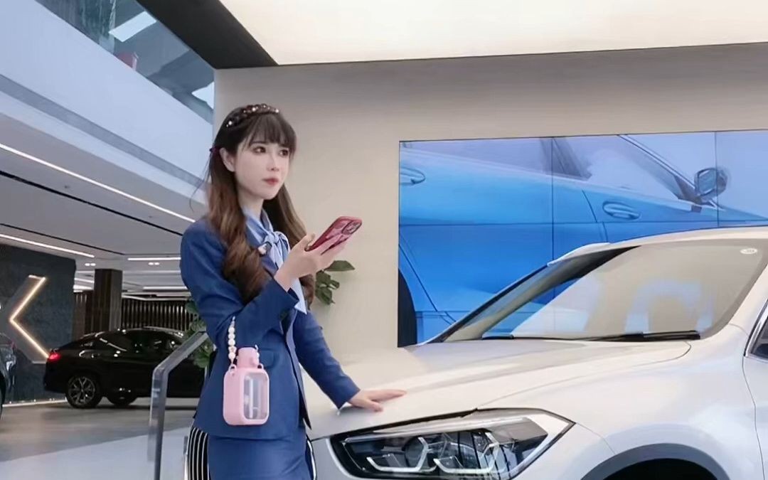 抖音車模絲襪女主播直播賣車 #833