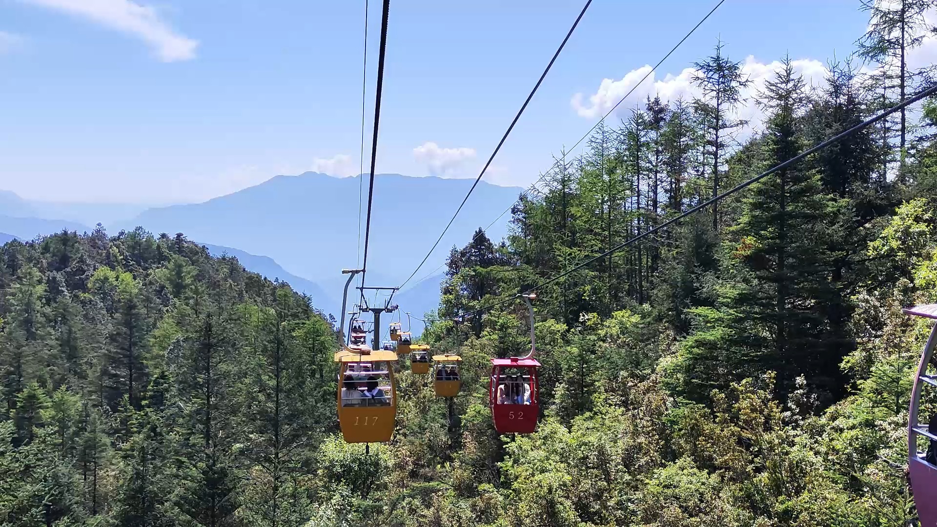玉龙雪山牦牛坪索道下行