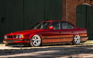 Download Video: 【4K】宝马 BMW E34 5系 on Airride