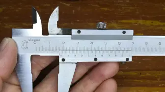 Скачать видео: 50分度游标卡尺的读数方法
