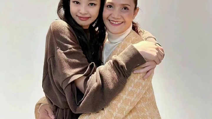 "lisa妈妈看blackpink演唱会 lisa妈妈看blackpink演唱会