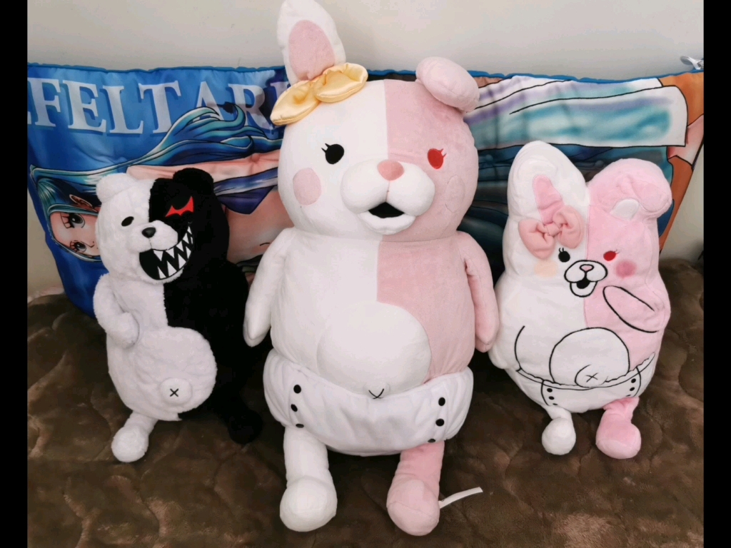 黑白熊和粉白兔莫诺美 各种形态毛绒玩具制品 道具本子周特大兔美73cm