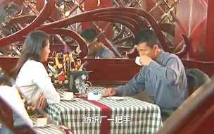 Download Video: 厂长深陷温柔乡，怎料睡的却是黑老大的女人，这下芭比Q了！