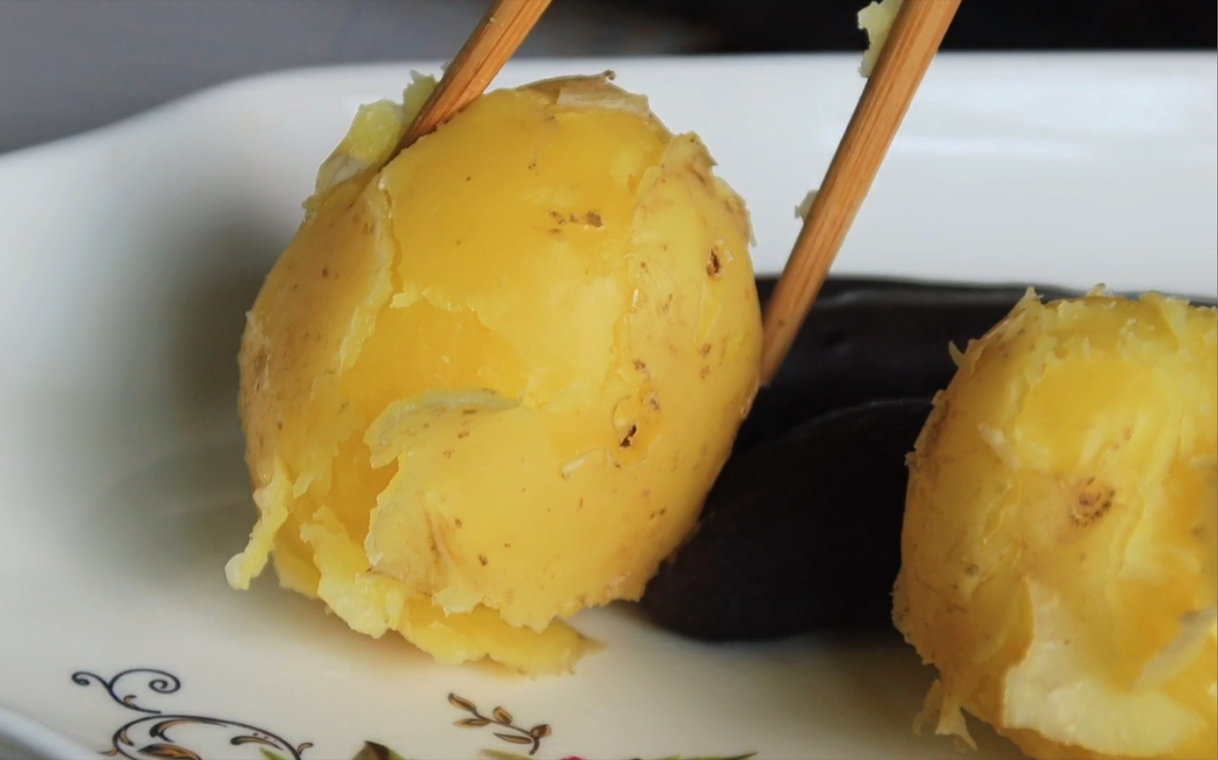 天热不爱吃饭,做点烀土豆茄子,清淡可口胃口大开_哔哩哔哩_bilibili