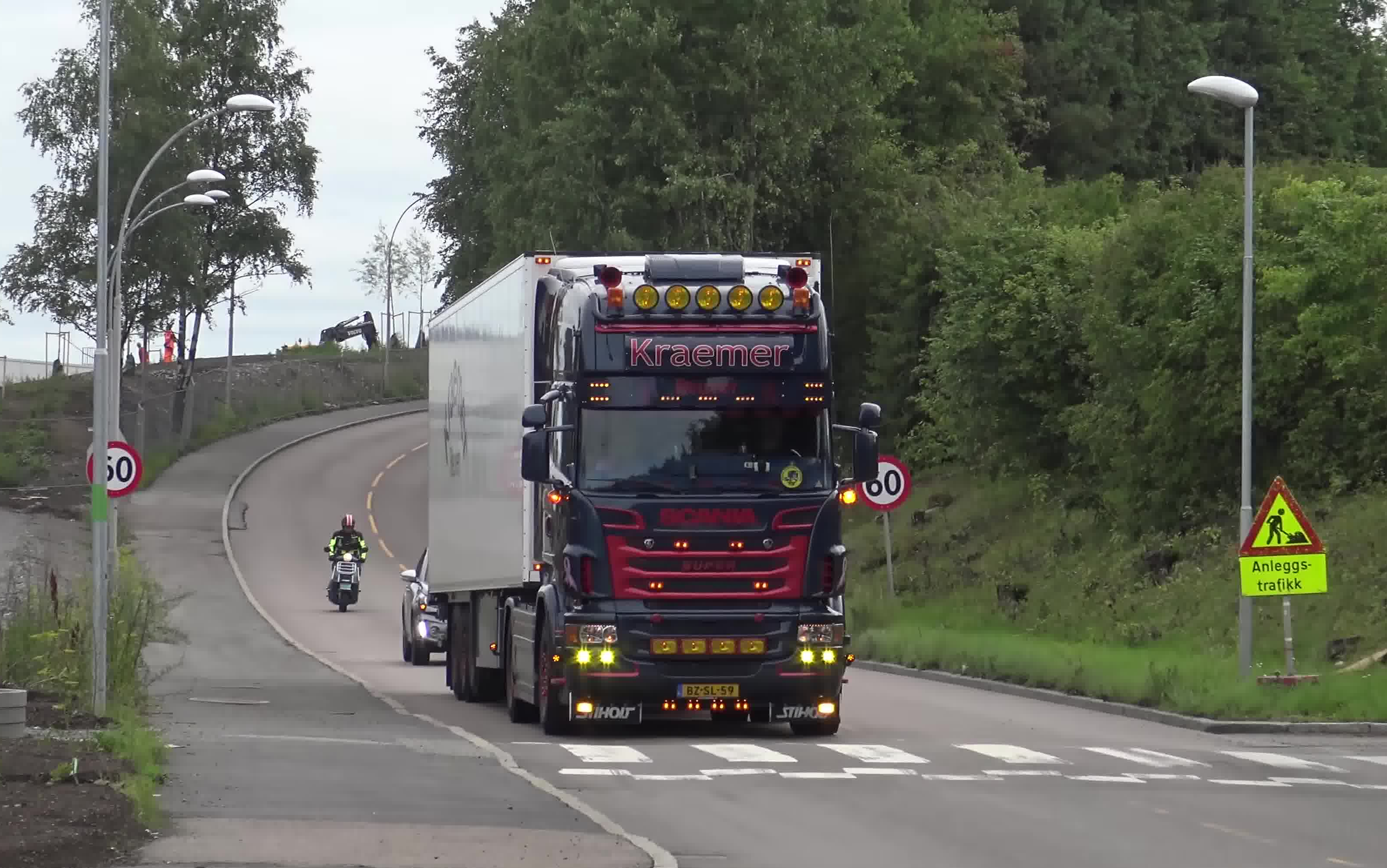 【4K欧卡路拍】奥斯陆街拍的Scania R560 V8 | 斯堪尼亚 Kraemer Transport | Trucksoptting160715#239哔哩哔哩bilibili