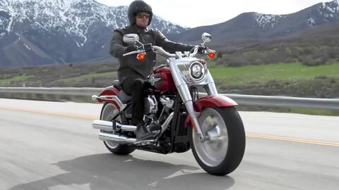 哈雷 哈雷戴维森肥仔官方视频harley Davidson Fat Boy 18 哔哩哔哩 Bilibili