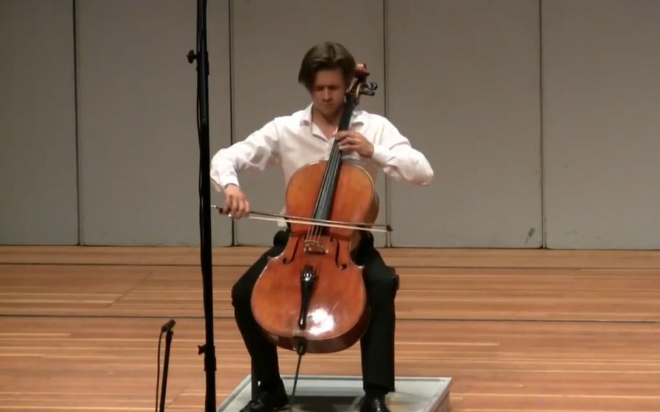 [图]GYÖRGY LIGETI - Sonata for Cello solo（里盖蒂 大提琴无伴奏奏鸣曲 演奏：Mathias Johansen）