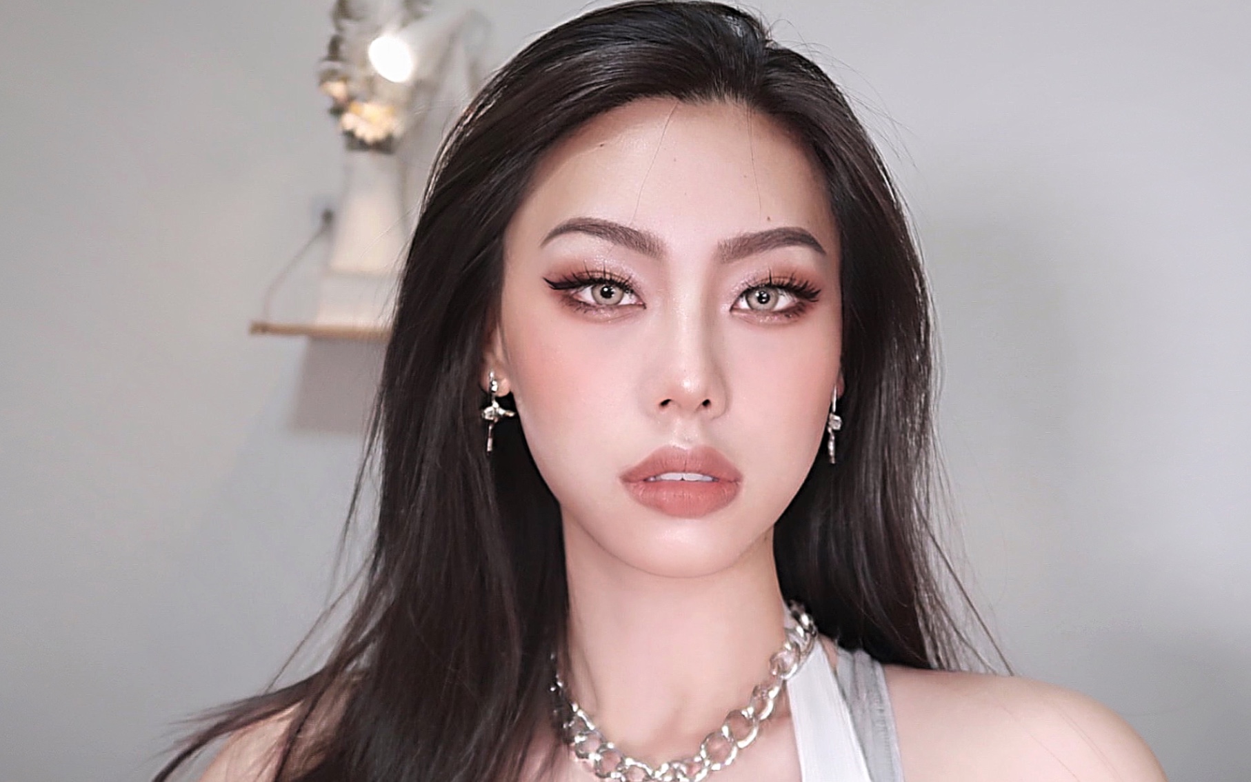 光泽感裸色系欧美妆容|有手就会的高级感欧美辣妹妆容|新手必学欧美