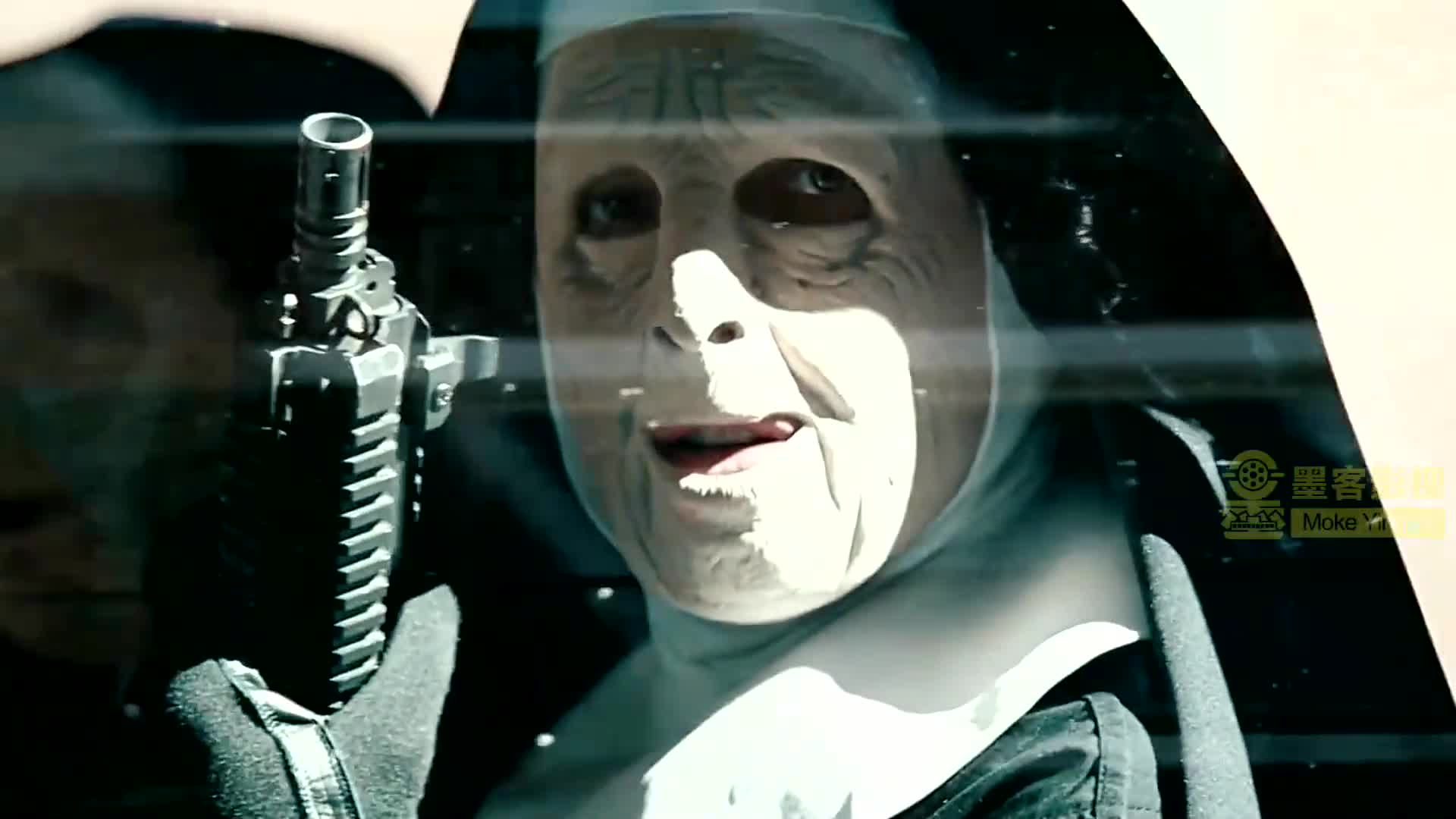 《城中大盗》恶灵修女面罩下的疯狂悍匪