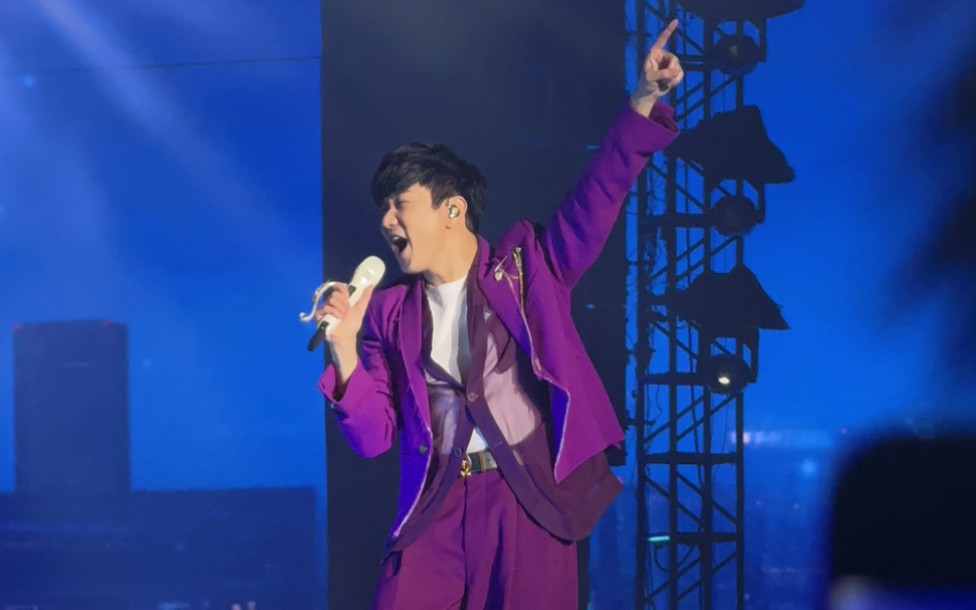 终于轮到我拍林俊杰演唱会转场!