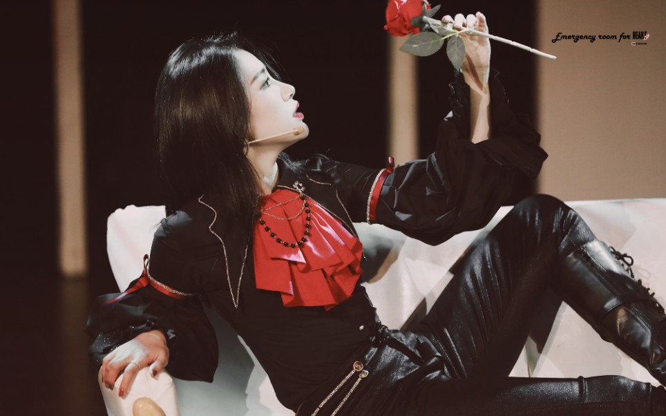 活动  【戴萌】hmt hold me tight一键换装‖戴萌孔肖吟