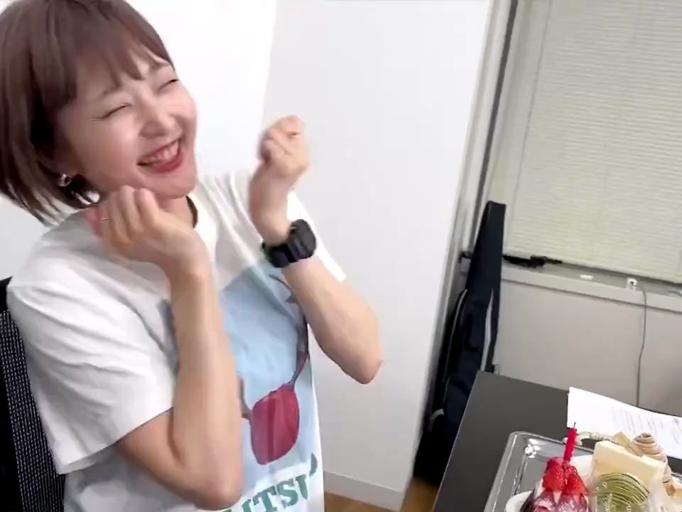 新田惠海推特 小鹿酱生日快乐!5月19日是久保由利香的生日哦