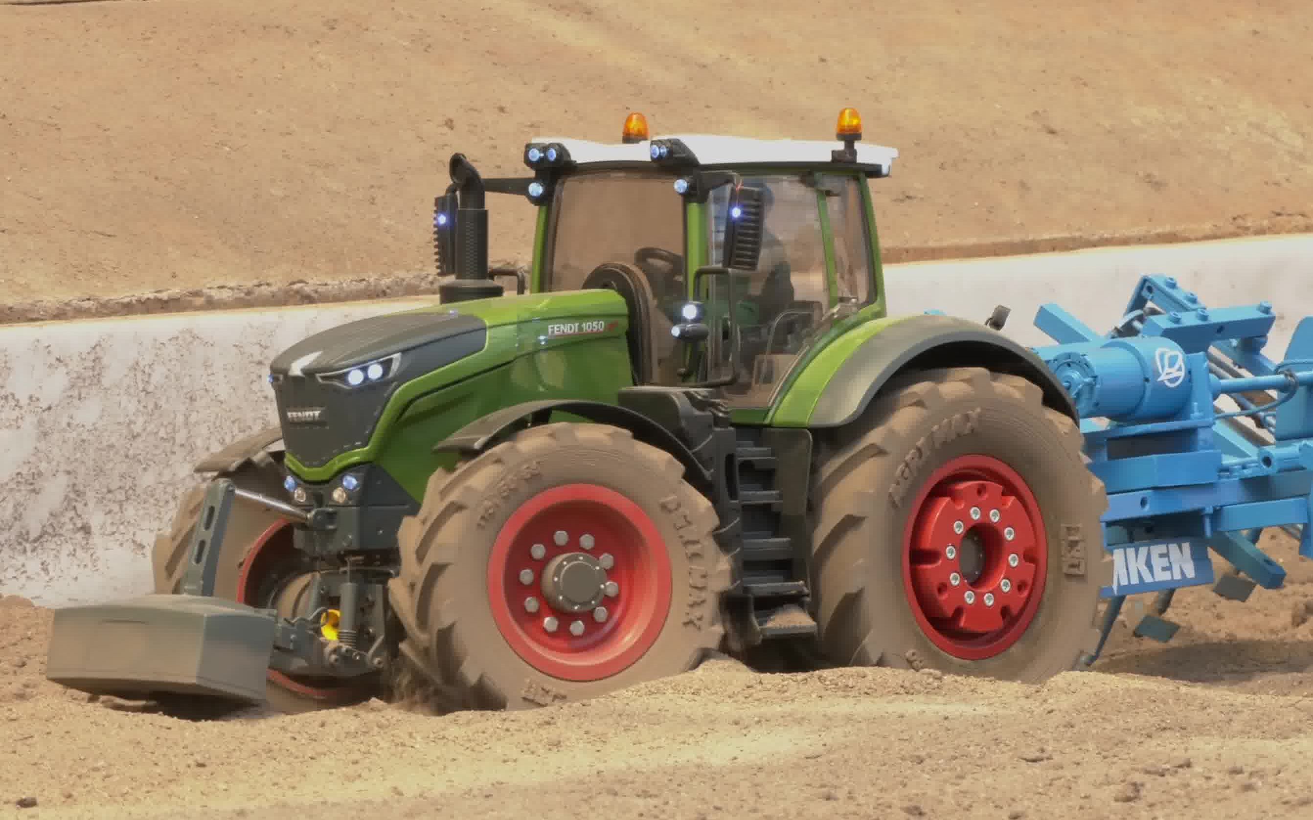 4k rc遥控芬特1050拖拉机犁地
