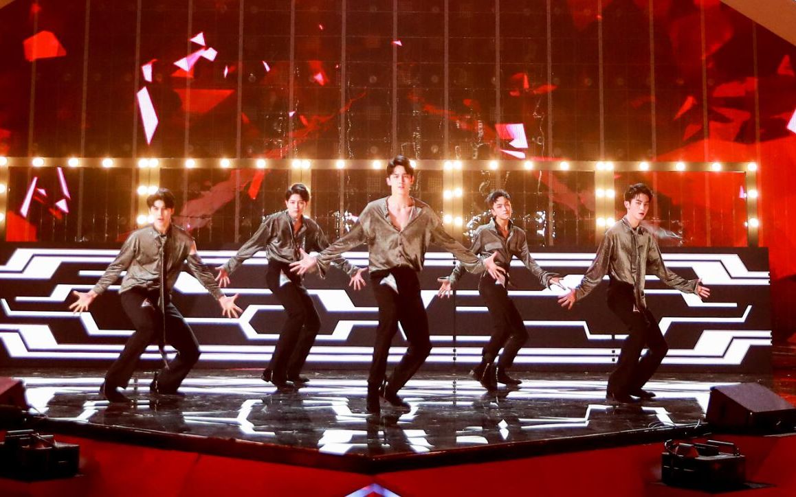 【创造营2019】第二次公演舞台舞蹈组:牛超,赵让,戴景耀,郭星冶,杨淘