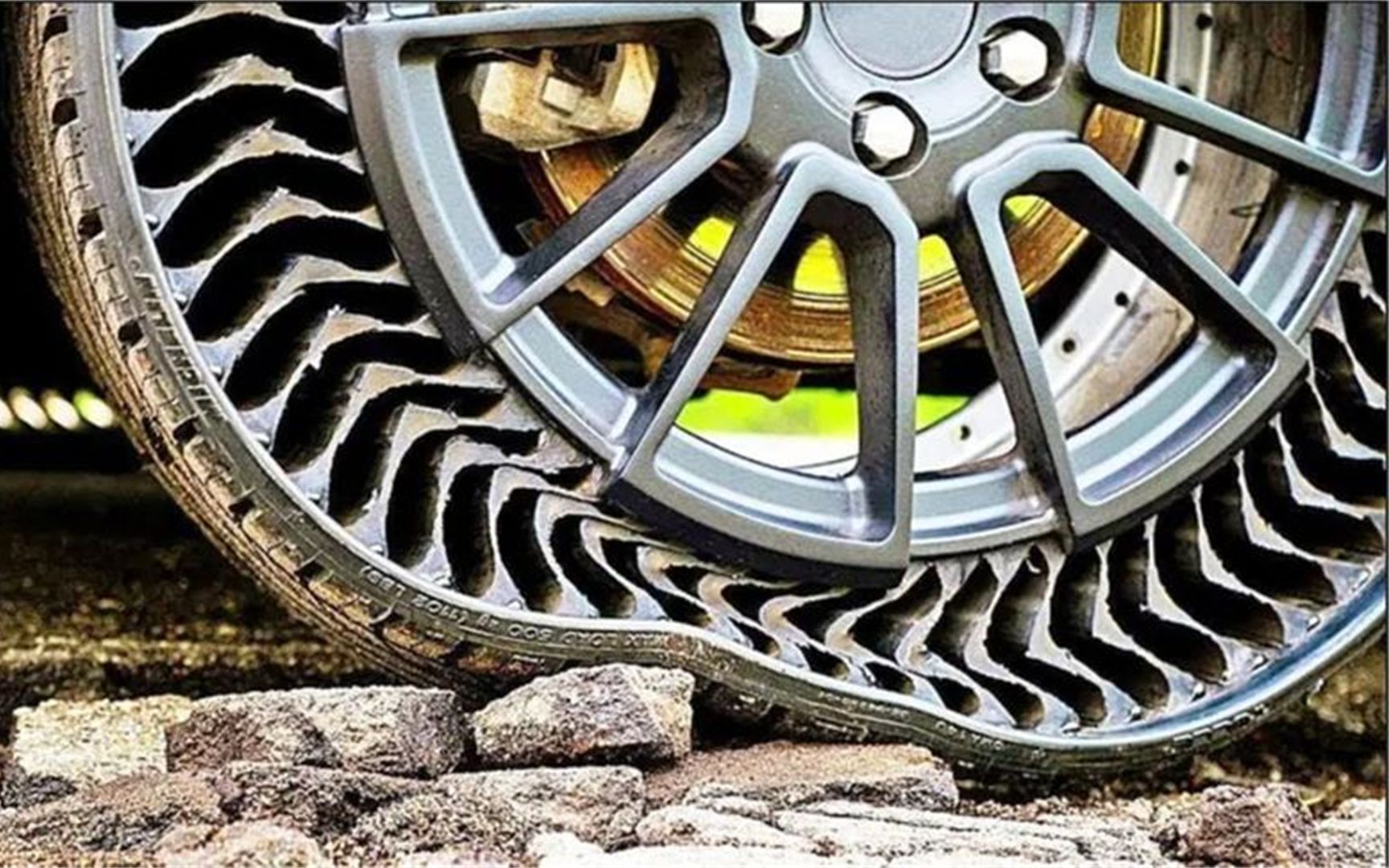 不可思议的免充气轮胎,不用充气不怕扎胎,什么原理?