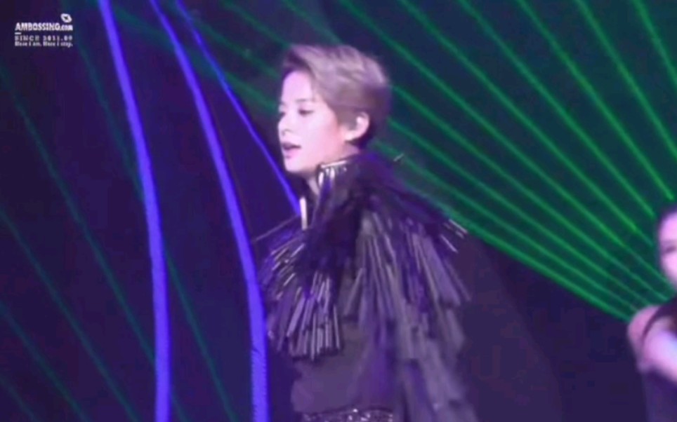 [图]151202MAMA AMBER FANCAM“WHAT HAVE I DONE TO DESERVE ”