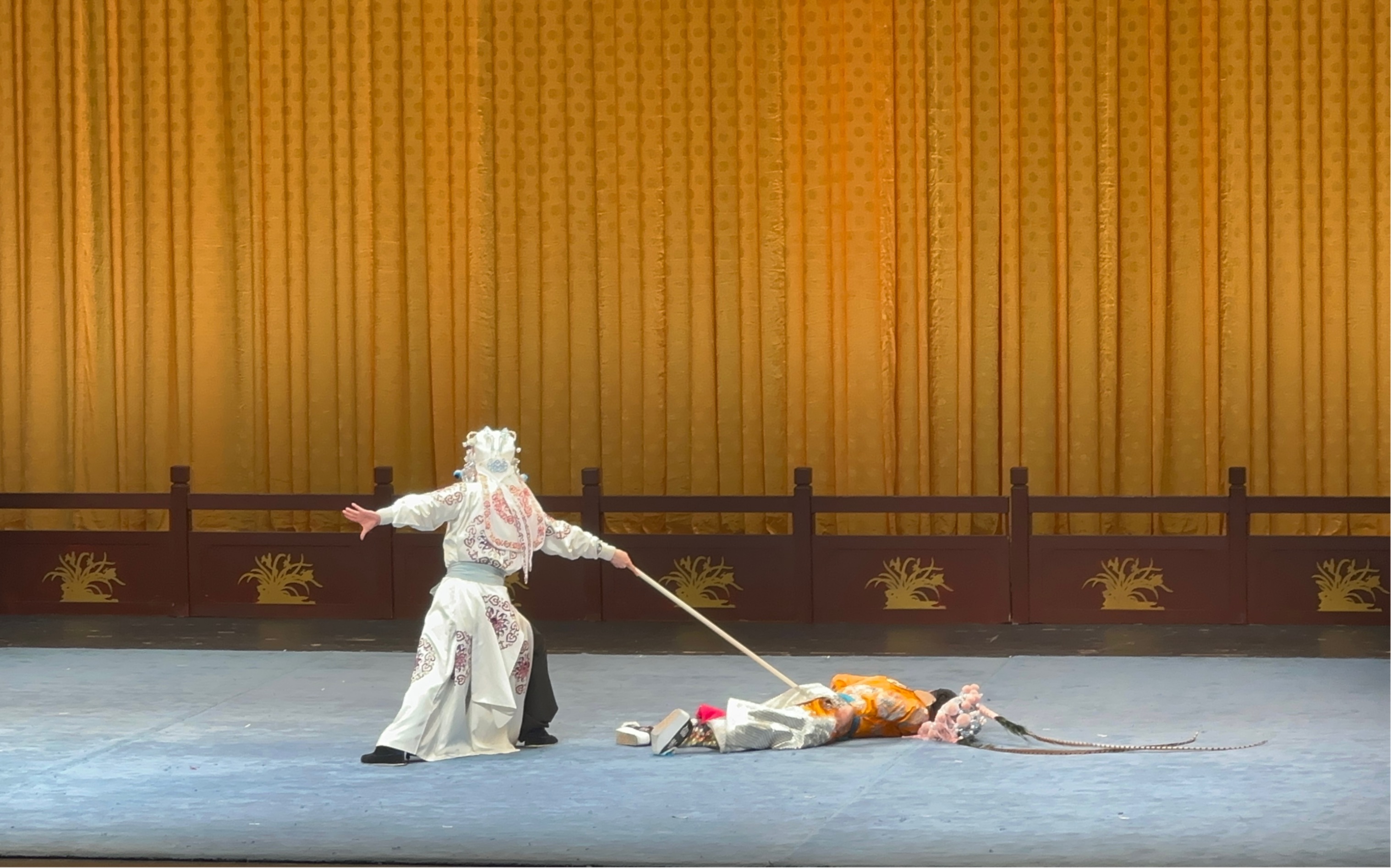 《反武科·枪挑小梁王》