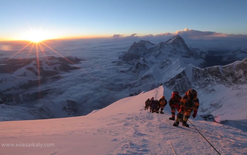 [图]震撼的第一视角登顶珠峰！Everest - The Summit Climb