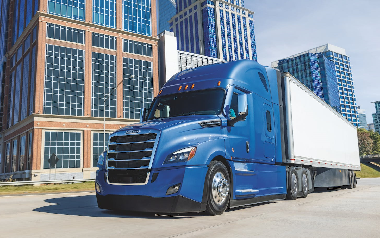 freightliner cascadia(福莱纳卡斯卡迪亚)卡车宣传视频