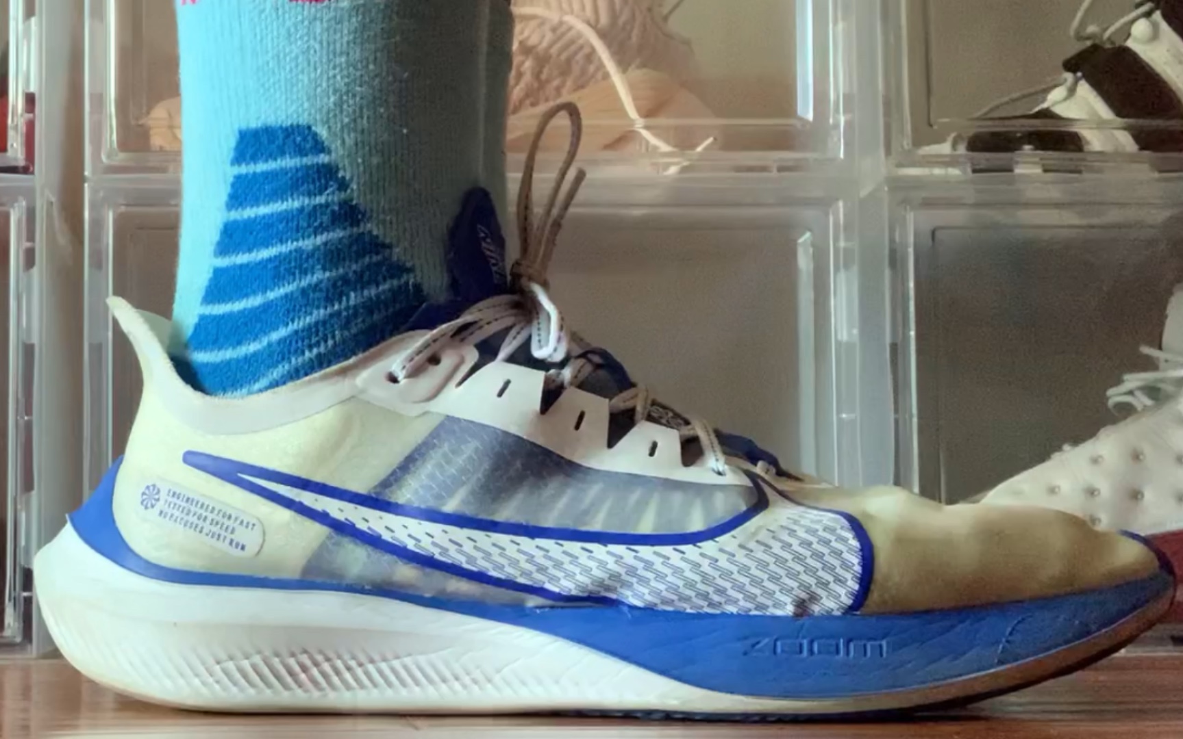 穿了两个月的nike钩子冷门跑鞋zoom gravity减震测试_哔哩哔哩_bili