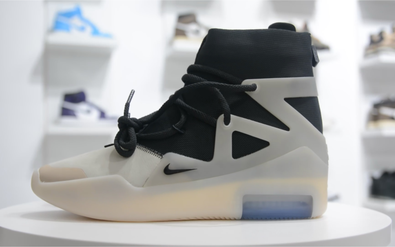 【权威实拍】nike air fear of god 1 string fog 黑白灰