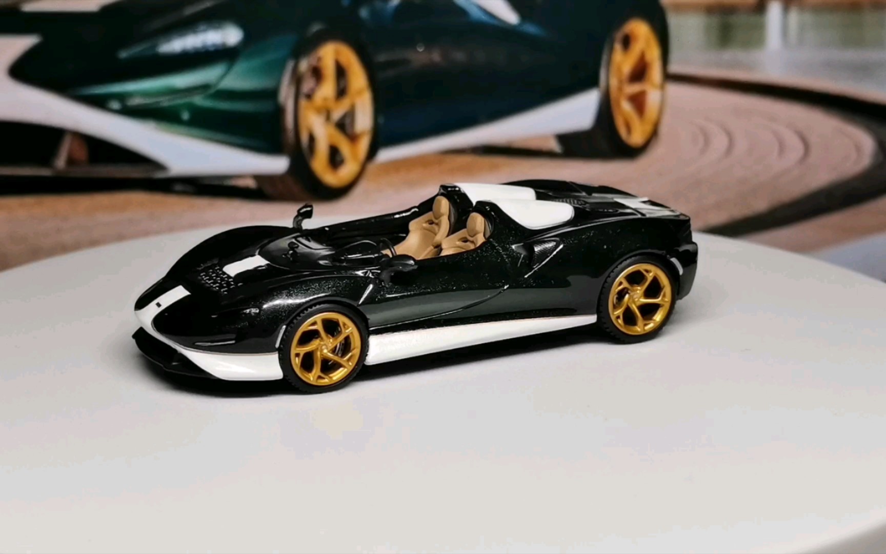 lcd1:64迈凯伦elva车模分享