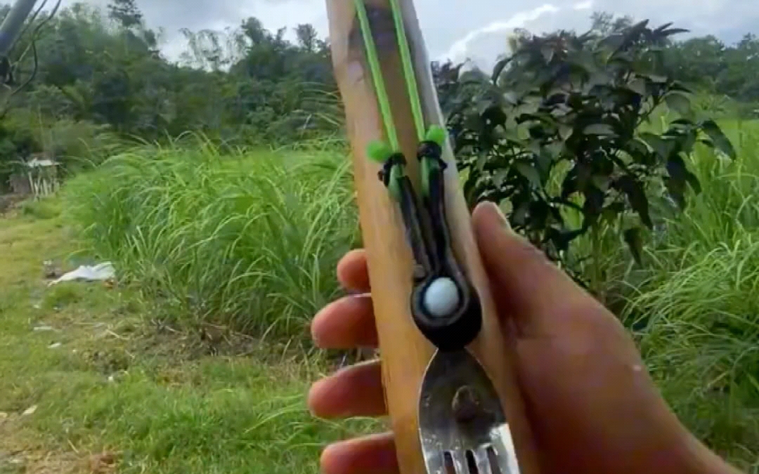 【手工制作】竹筒简易弹弓玩具