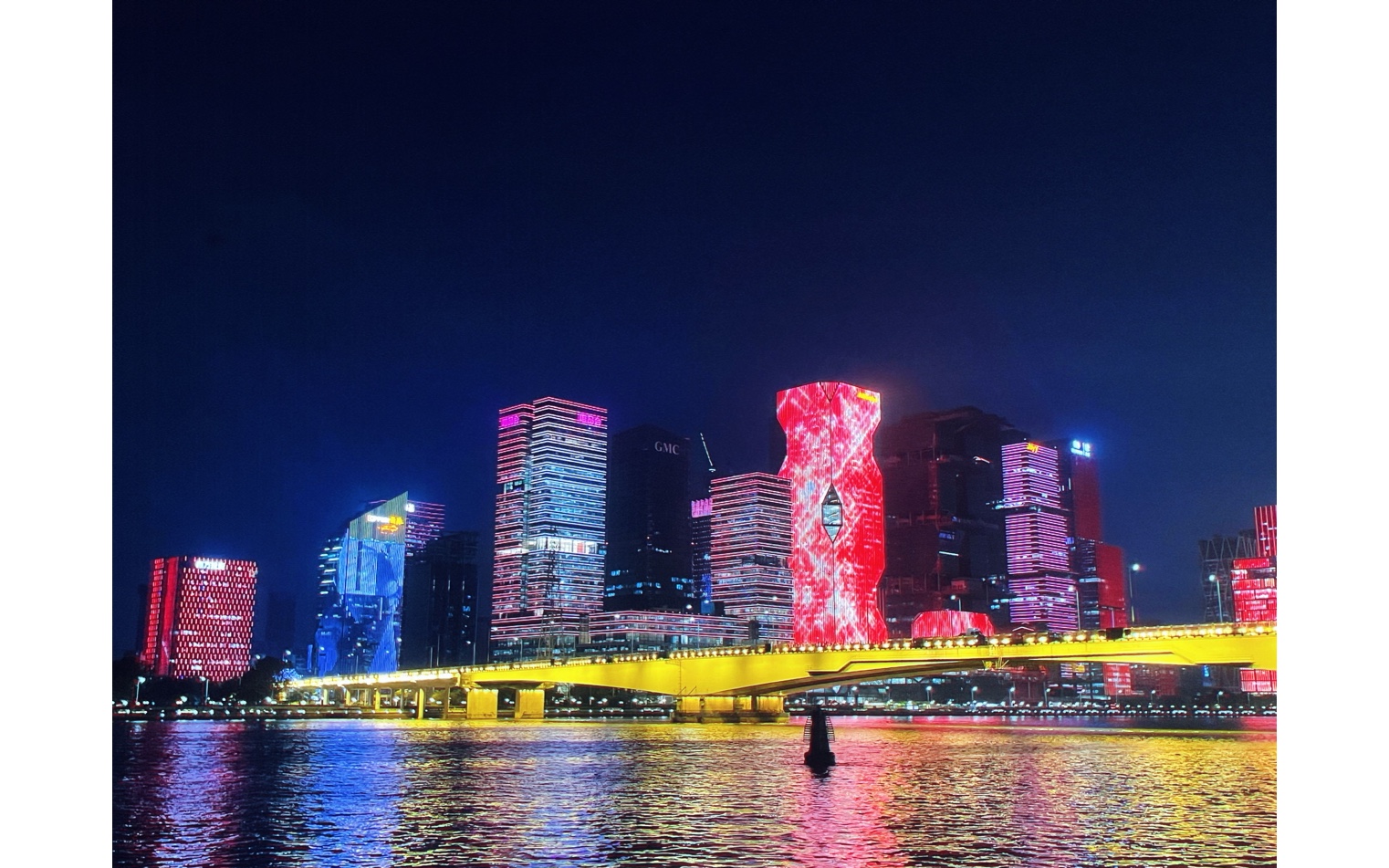 广州的又一个春天,最喜欢沿江路.